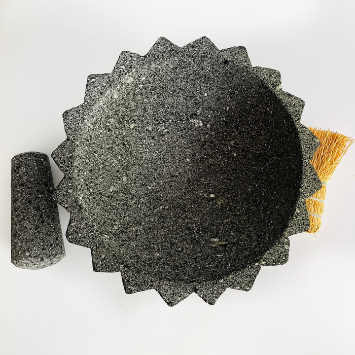 Volcanic Rock Mortar & Pestle - Molcajete - Barrel (Biznaga) Cactus - 10"