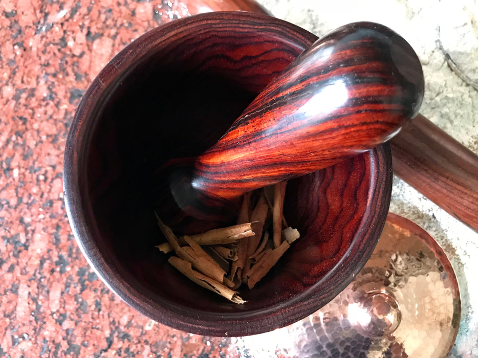 Mexico 1492: Mortar and pestle handmade of deep, dark red granadillo hardwood that grows in the south of Mexico. Perfect for grinding spices or serving salsas and guacamole.
