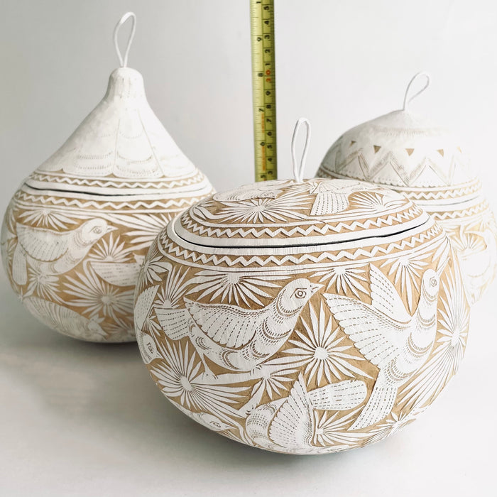 White Carved Gourd Tortillero