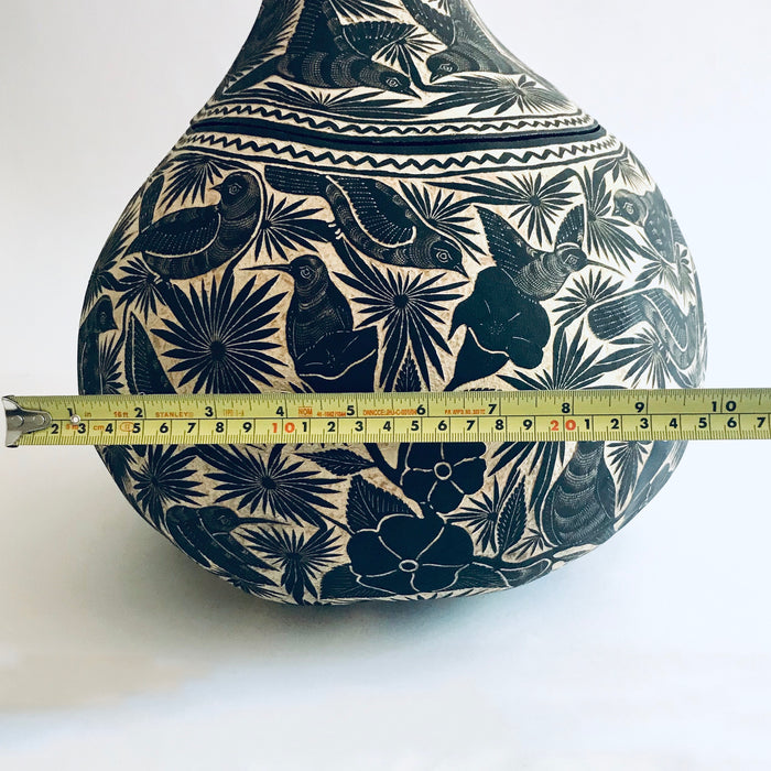 Black Carved Gourd Tortillero