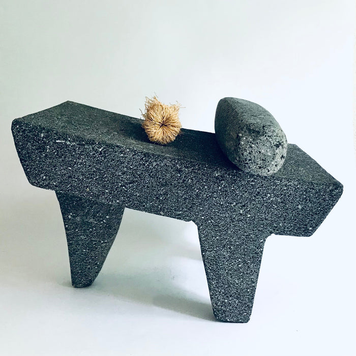 Volcanic Rock Grindstone - Metate - Puebla - 28 x 25cm (11 x 10”)