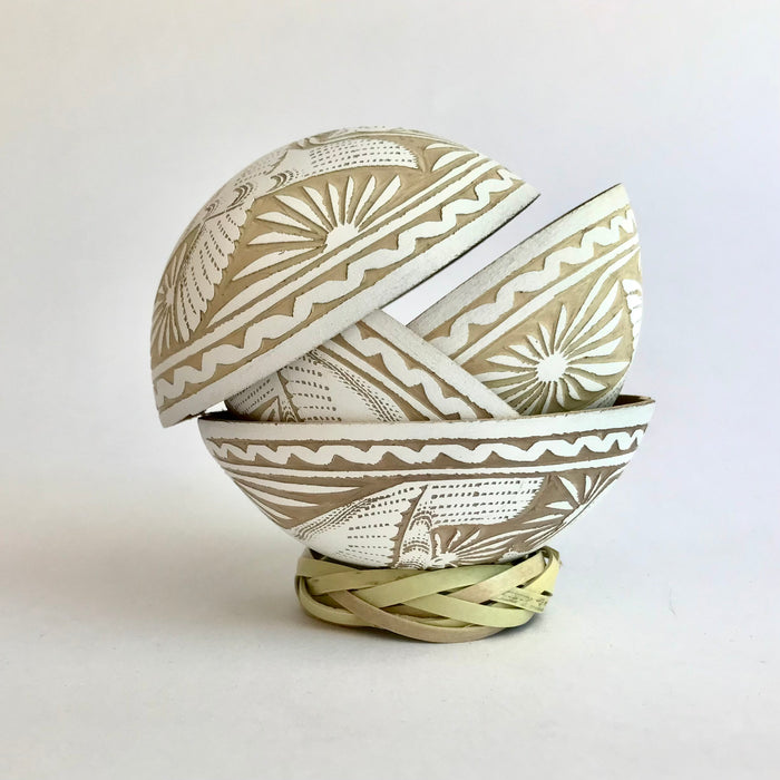 Carved Gourd Mezcal Cup (Jícara de Guaje)