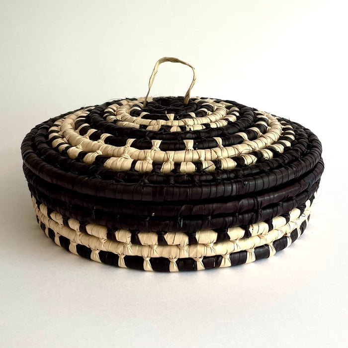 Black & White Palm Fiber Tortillero / Bread Basket - Medium
