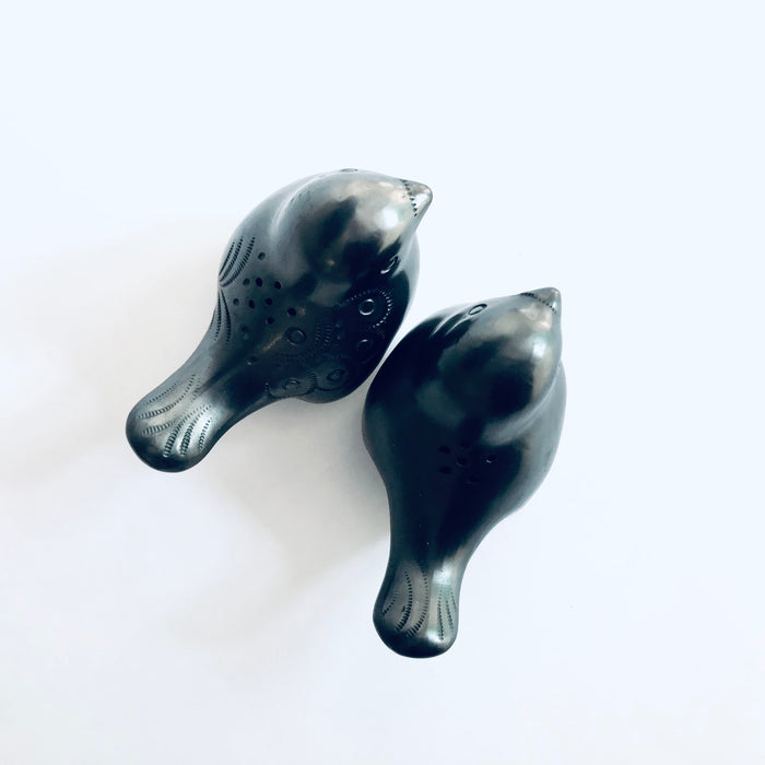 Black Clay Sparrow Shaped Salt and Pepper Shaker Set