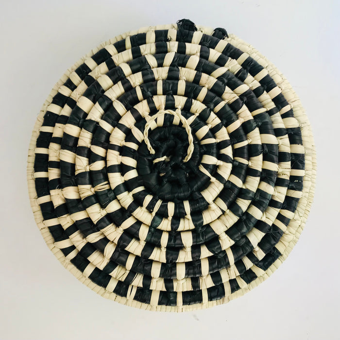 Black & White Palm Fiber Tortillero / Bread Basket - Medium